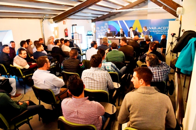 Reunión de mecánicos de Pieralisi E21